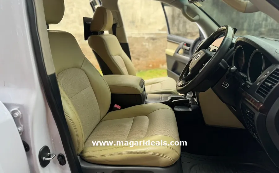 2008 TOYOTA LANDCRUISER V8 ZX 2018 Facelift in Kenya for Sale | Magari Deals