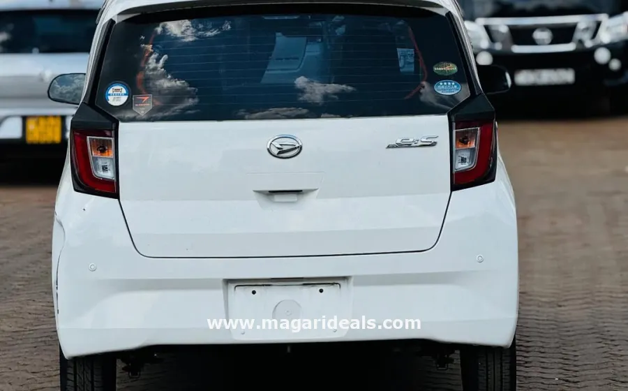 2018 DAIHATSU MIRA ES in Kenya for Sale | Magari Deals