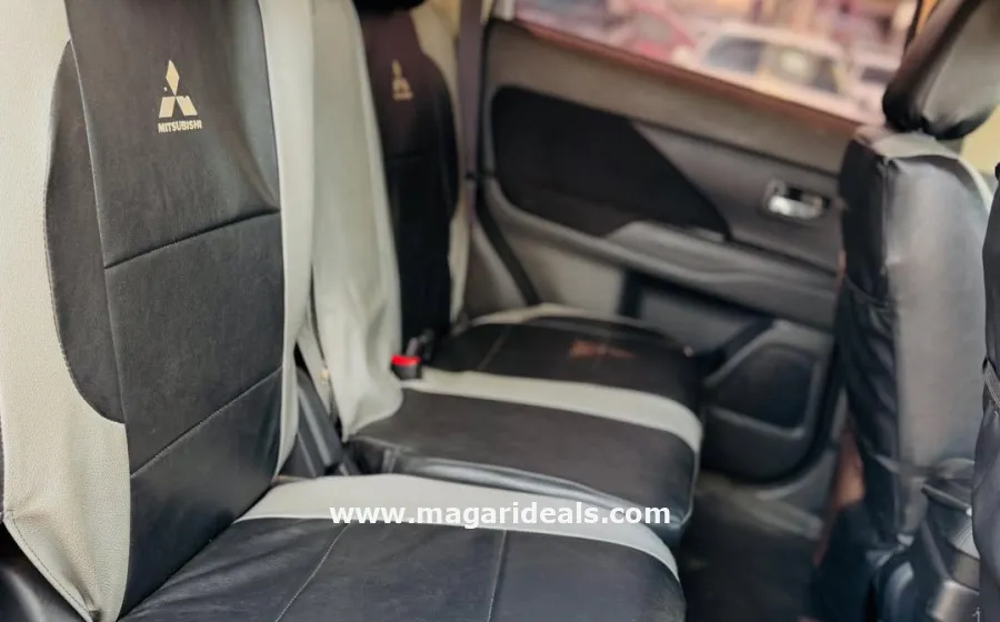 MITSUBISHI OUTLANDER 2013 in Kenya for Sale | Magari Deals