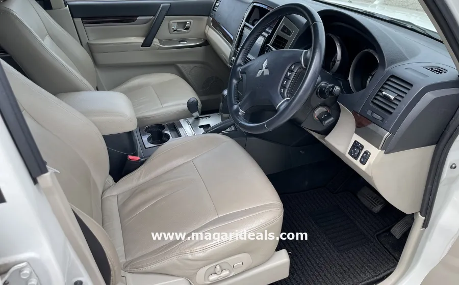 MITSUBISHI PAJERO Super Exceed 2018 Diesel in Kenya for Sale | Magari Deals