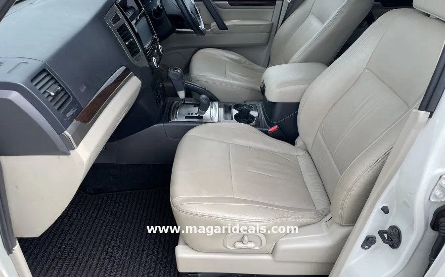 MITSUBISHI PAJERO Super Exceed 2018 Diesel in Kenya for Sale | Magari Deals