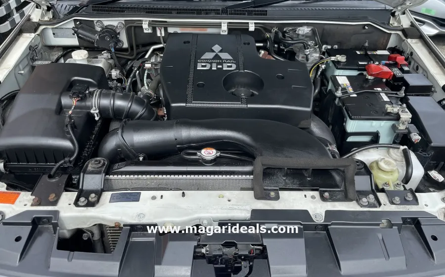 MITSUBISHI PAJERO Super Exceed 2018 Diesel in Kenya for Sale | Magari Deals