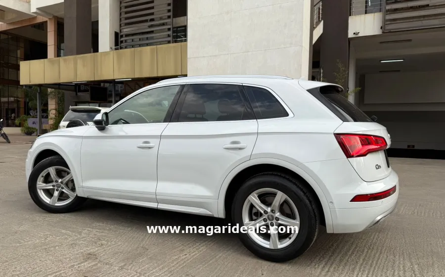 2018 Audi Q5 in Nairobi Kenya in Kenya for Sale | Magari Deals