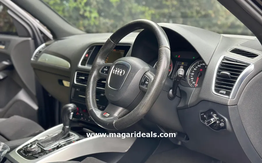 2011 AUDI Q5 QUATTRO S-LINE in Kenya for Sale | Magari Deals