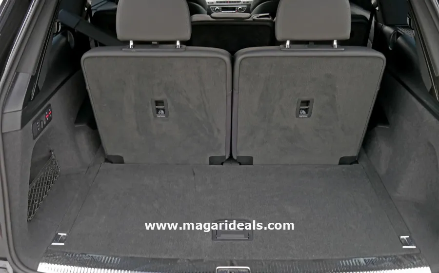 AUDI Q7 Quattro S-Line with SUNROOF  in Kenya for Sale | Magari Deals