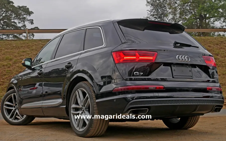 AUDI Q7 Quattro S-Line with SUNROOF  in Kenya for Sale | Magari Deals