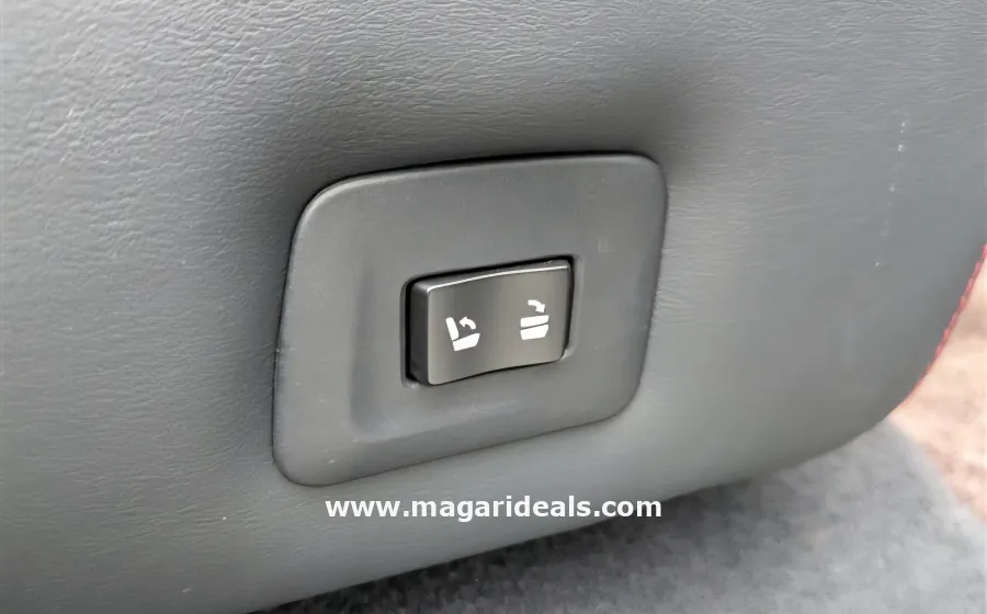 LEXUS RX300 in Kenya for Sale | Magari Deals