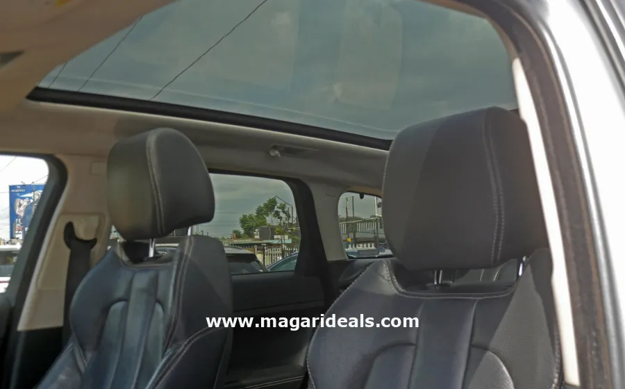 Land Rover Evoque 2012 MINT CONDITION in Kenya for Sale | Magari Deals