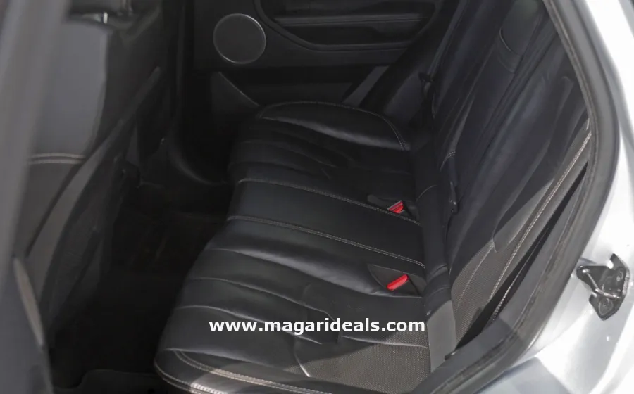 Land Rover Evoque 2012 MINT CONDITION in Kenya for Sale | Magari Deals