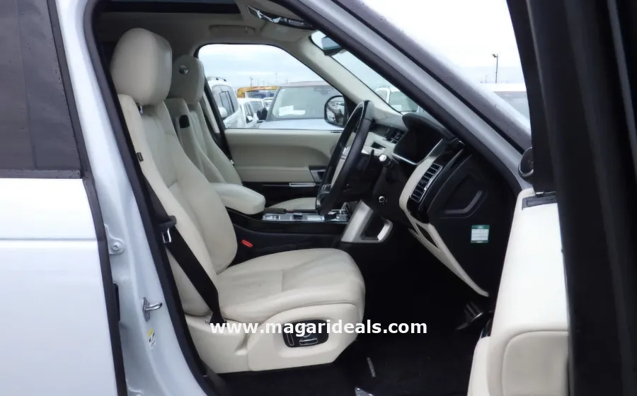 Land Rover Range Rover Vogue 2018 in Kenya for Sale | Magari Deals