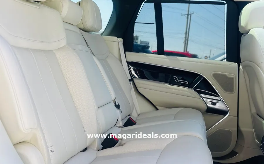 Range Rover Vogue D350 HSE  in Kenya for Sale | Magari Deals