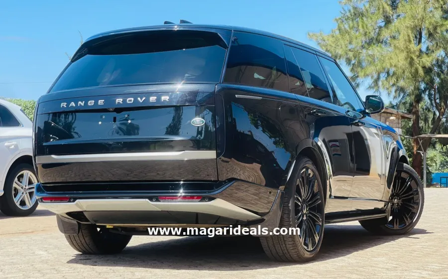 Range Rover Vogue D350 HSE  in Kenya for Sale | Magari Deals