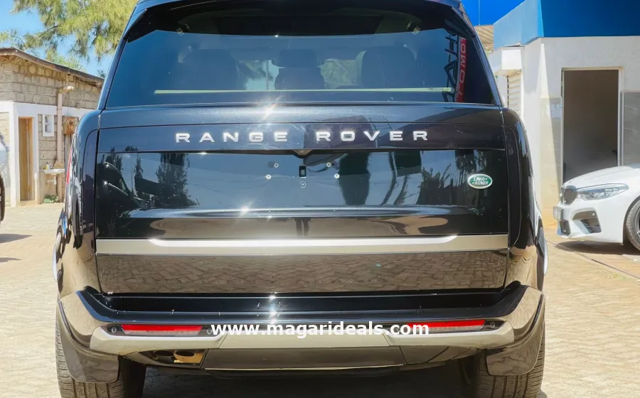 Range Rover Vogue D350 HSE  in Kenya for Sale | Magari Deals