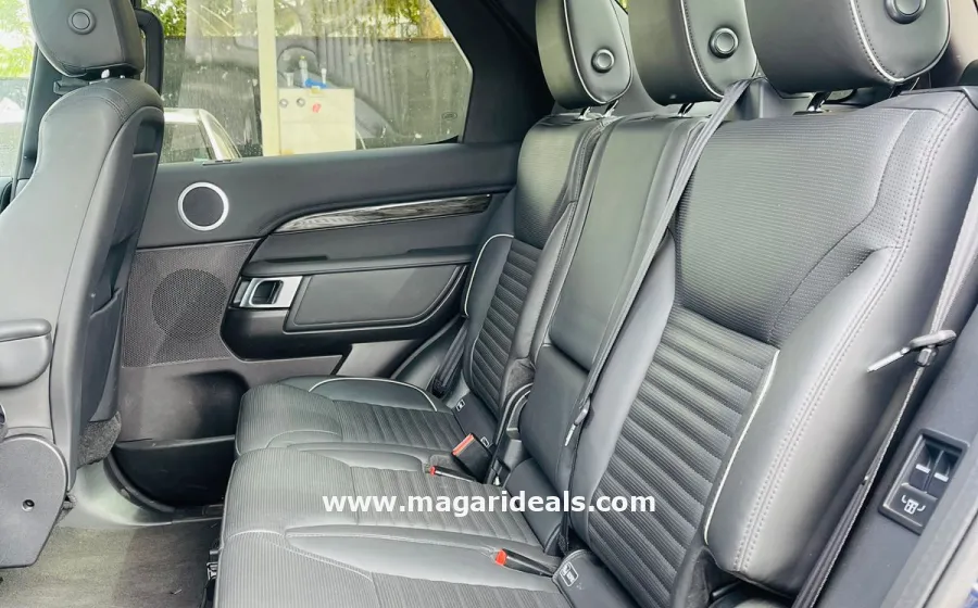 Land Rover Discovery 5 HSE in Kenya for Sale | Magari Deals