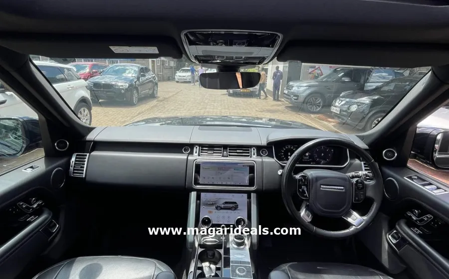 2019 Range Rover Vogue SDV6 SE in Kenya for Sale | Magari Deals