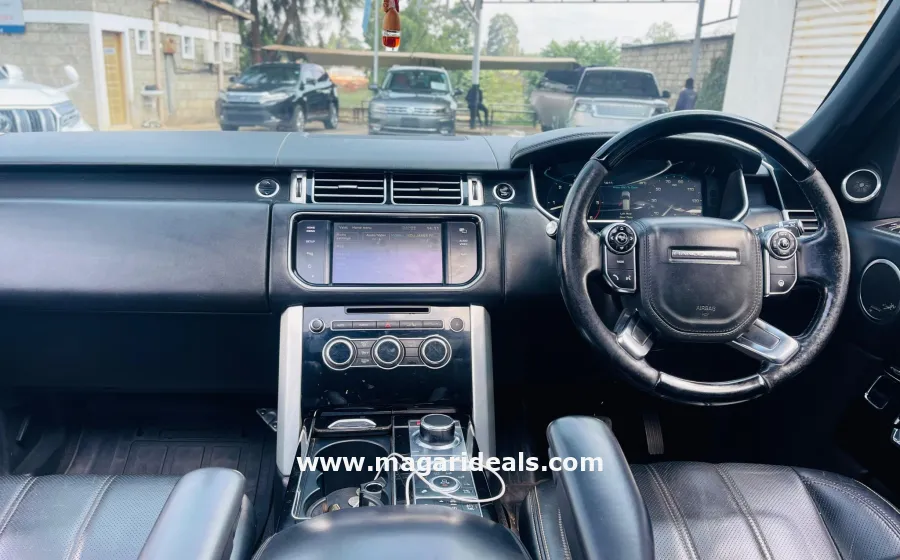  2014 Range Rover Vogue SDV8 HSE in Kenya for Sale | Magari Deals