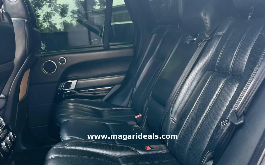  2014 Range Rover Vogue SDV8 HSE in Kenya for Sale | Magari Deals