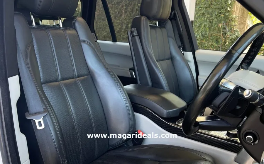Range Rover Vogue SE in Kenya for Sale | Magari Deals