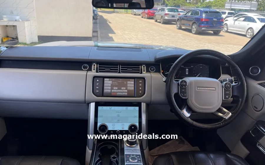 Range Rover Vogue SE in Kenya for Sale | Magari Deals
