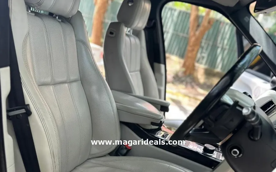 2013 RANGE ROVER VOGUE SE AUTOBIOGRAPHY in Kenya for Sale | Magari Deals