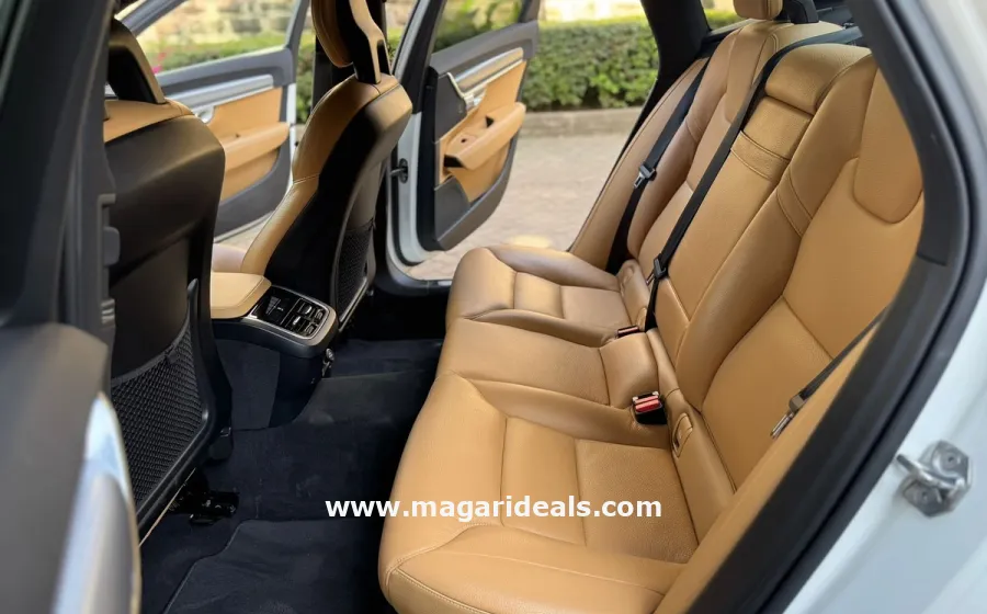 VOLVO S90 T5  in Kenya for Sale | Magari Deals