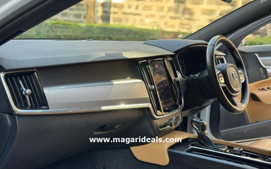 VOLVO S90 T5  in Kenya for Sale | Magari Deals