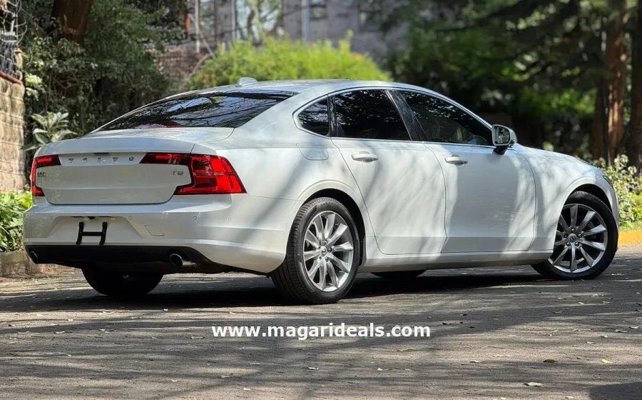 VOLVO S90 T5  in Kenya for Sale | Magari Deals