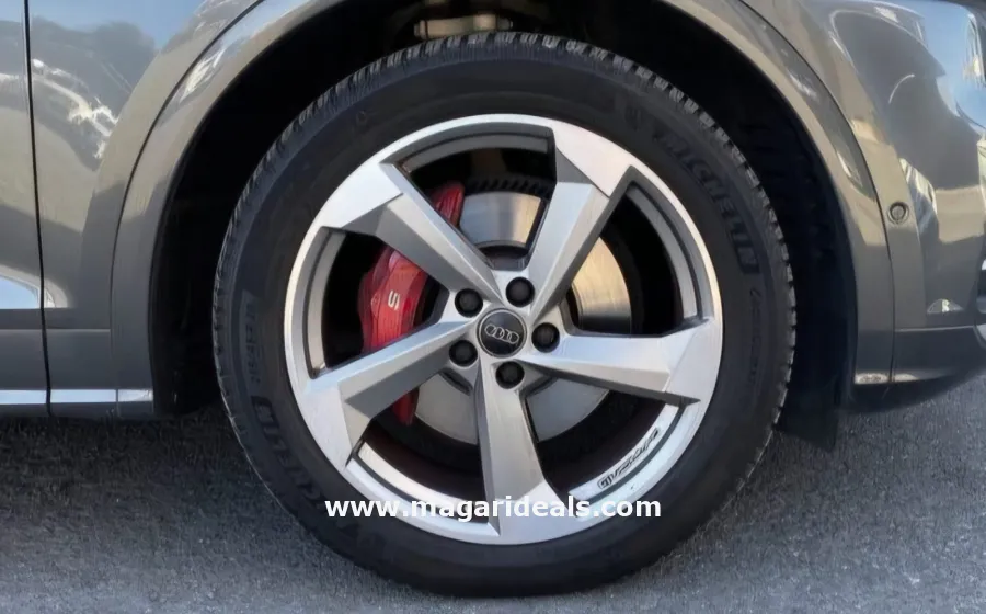 2018 AUDI SQ5 QUATTRO in Kenya for Sale | Magari Deals