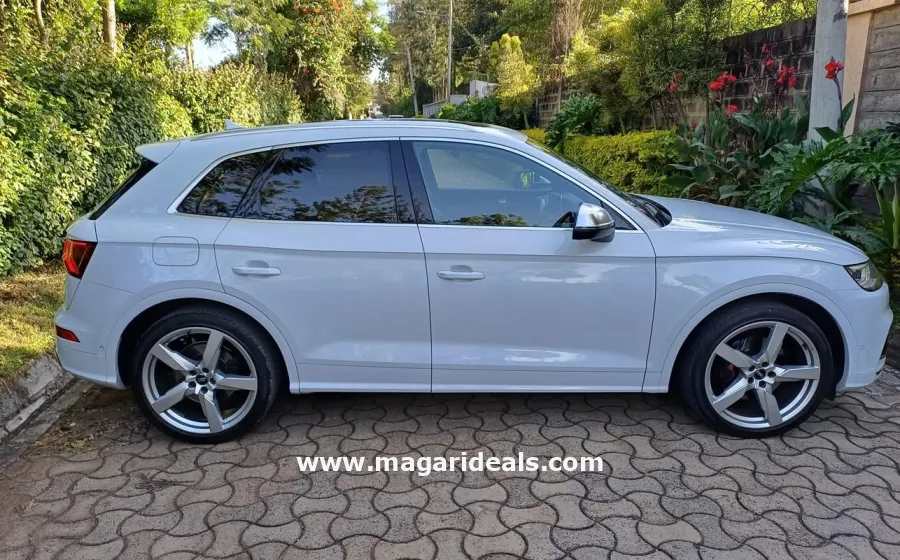 2018 AUDI SQ5 QUATTRO Sunroof in Kenya for Sale | Magari Deals