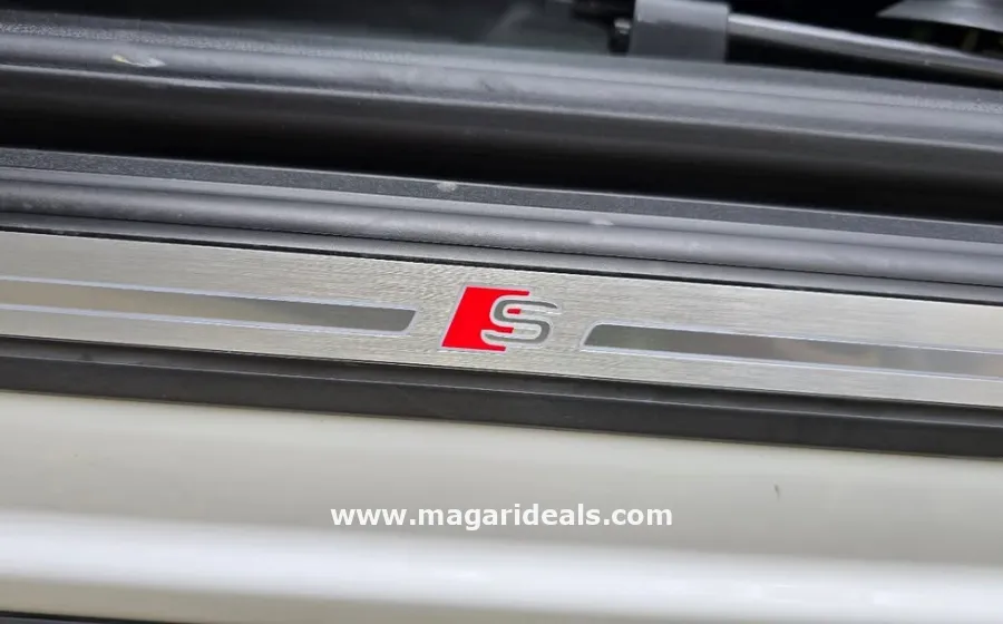 AUDI SQ5 QUATTRO  in Kenya for Sale | Magari Deals