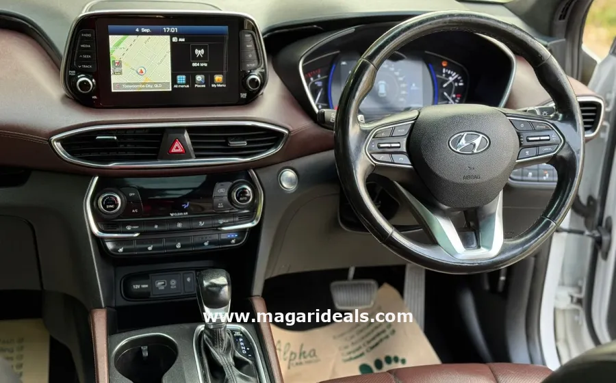 HYUNDAI SANTA FE HIGHLANDER 2.2D in Kenya for Sale | Magari Deals