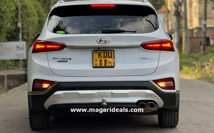 HYUNDAI SANTA FE HIGHLANDER 2.2D in Kenya for Sale | Magari Deals
