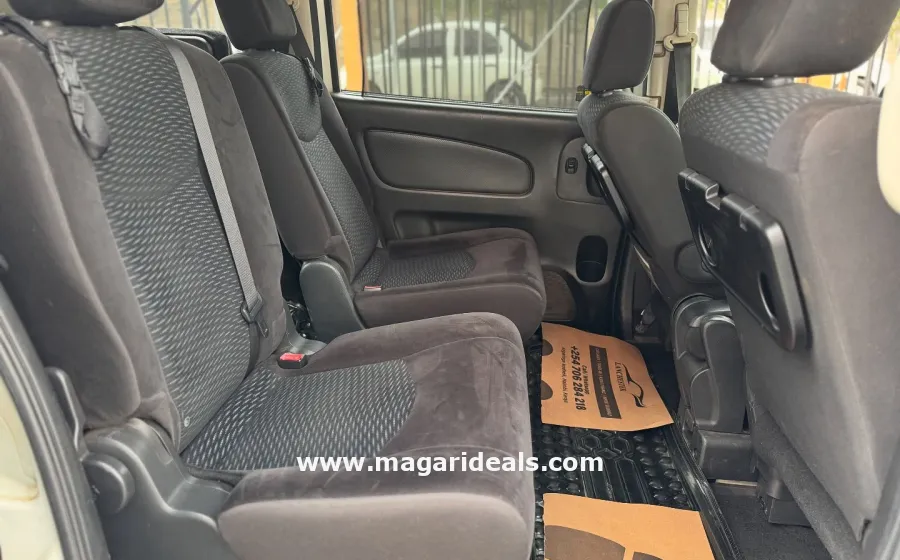 NISSAN SERENA Locally Used in Kenya for Sale | Magari Deals