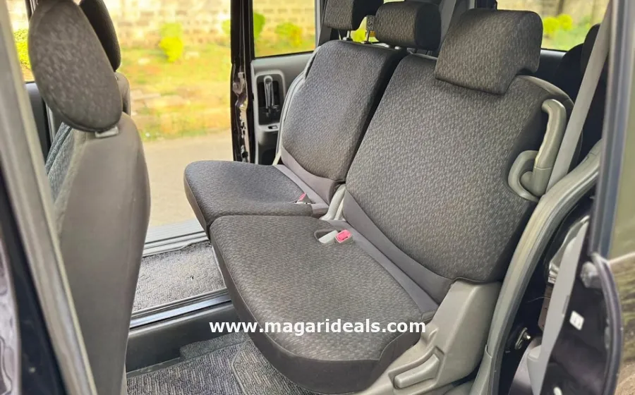 TOYOTA SIENTA  in Kenya for Sale | Magari Deals