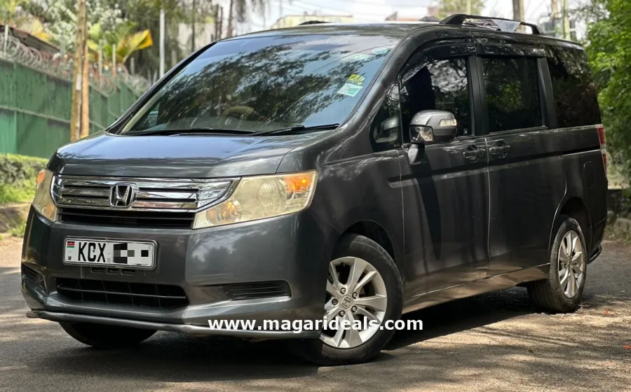 2012 Honda Stepwagon in Kenya for Sale | Magari Deals