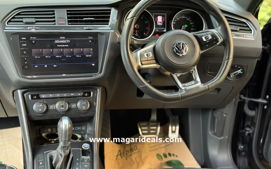 2019 VOLKSWAGEN TIGUAN 2.0 R-LINE in Kenya for Sale | Magari Deals