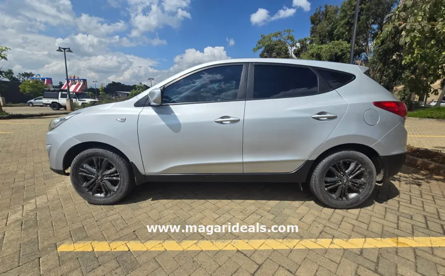 Hyundai Tucson IX35i 2015 in Kenya for Sale | Magari Deals