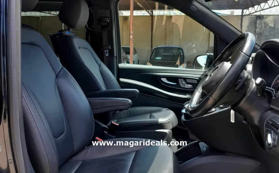 Mercedes Benz V220 CDI in Kenya in Kenya for Sale | Magari Deals