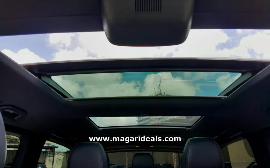 Mercedes Benz V220 CDI in Kenya in Kenya for Sale | Magari Deals