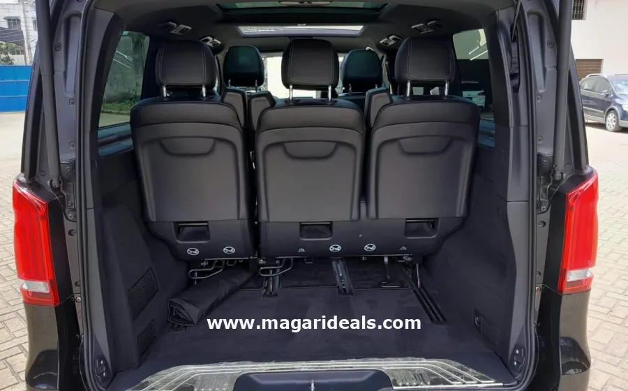 Mercedes Benz V220 CDI in Kenya in Kenya for Sale | Magari Deals
