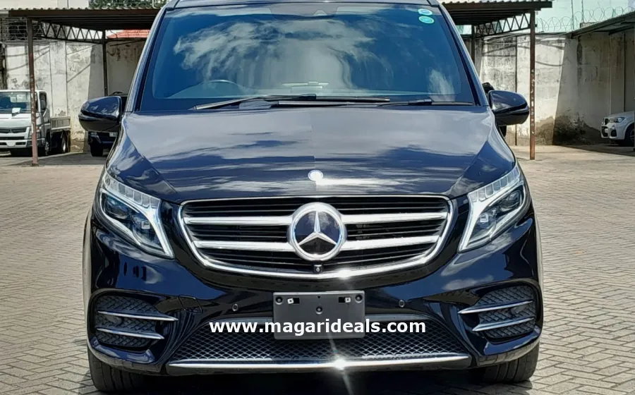 Mercedes Benz V220 CDI in Kenya in Kenya for Sale | Magari Deals