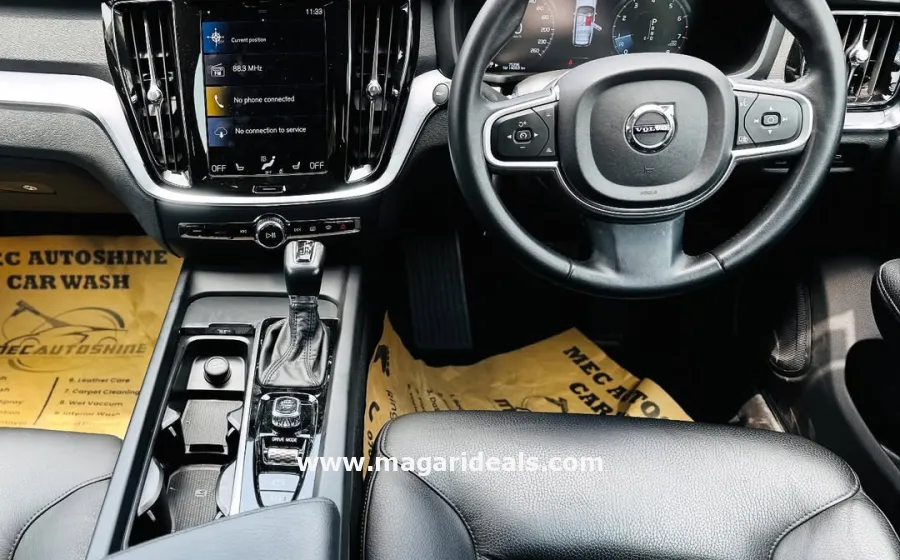 2019 VOLVO V60 T5  in Kenya for Sale | Magari Deals