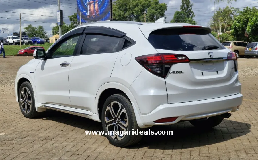 HONDA VEZEL HYBRID 2017 Model in Kenya for Sale | Magari Deals