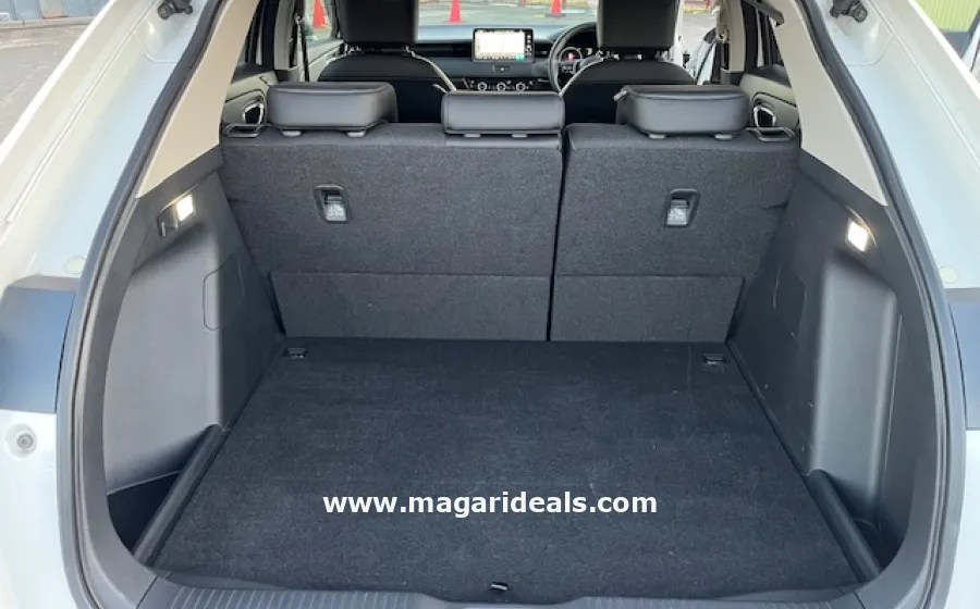 2022 Honda Vezel RV5 Hybrid in Kenya for Sale | Magari Deals