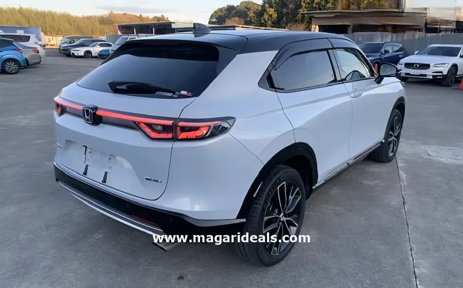 2024 HONDA VEZEL e:HEV PLAY / PANORAMA ROOF / NAVI in Kenya for Sale | Magari Deals