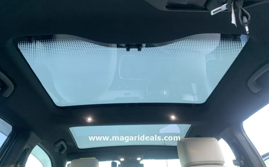 2024 HONDA VEZEL e:HEV PLAY / PANORAMA ROOF / NAVI in Kenya for Sale | Magari Deals