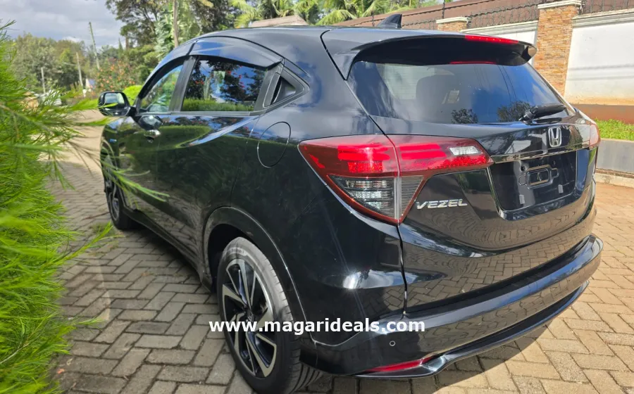 2019 Honda Vezel RU3 RS in Kenya for Sale | Magari Deals