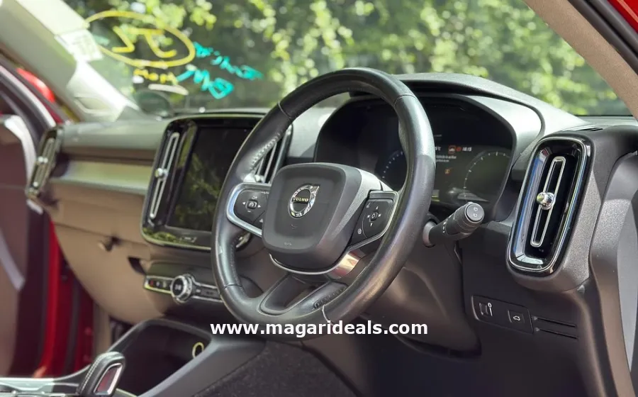 🔥*2018 VOLVO XC40 T4*🔥 _Sunroof_🔥 in Kenya for Sale | Magari Deals