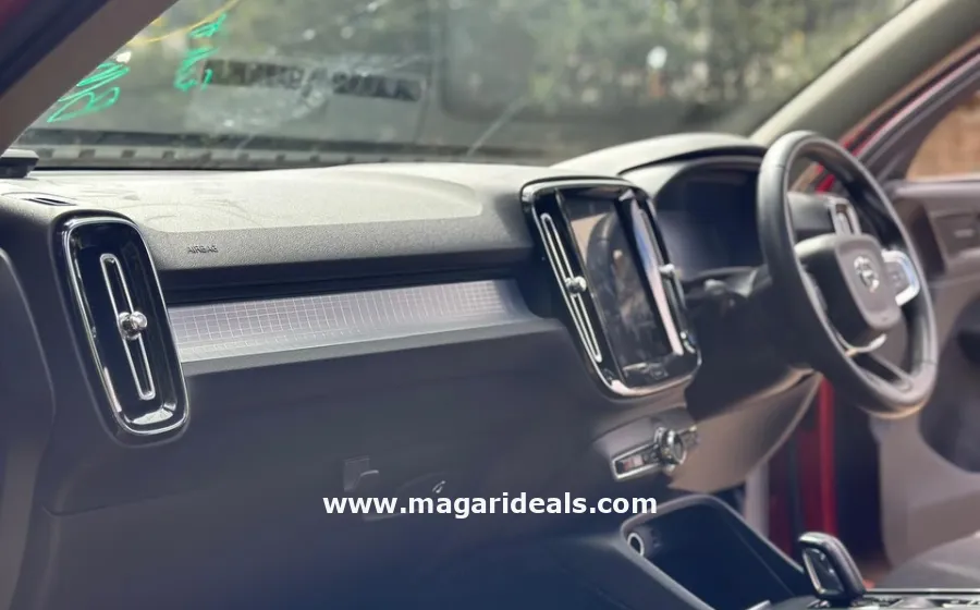 🔥*2018 VOLVO XC40 T4*🔥 _Sunroof_🔥 in Kenya for Sale | Magari Deals