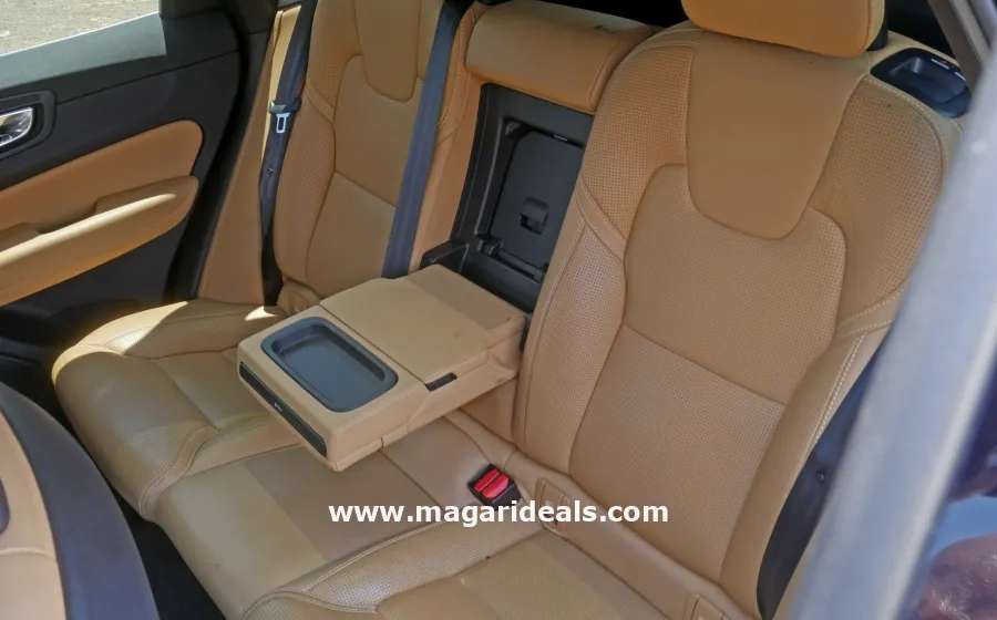 VOLVO XC60 D4 in Kenya for Sale | Magari Deals